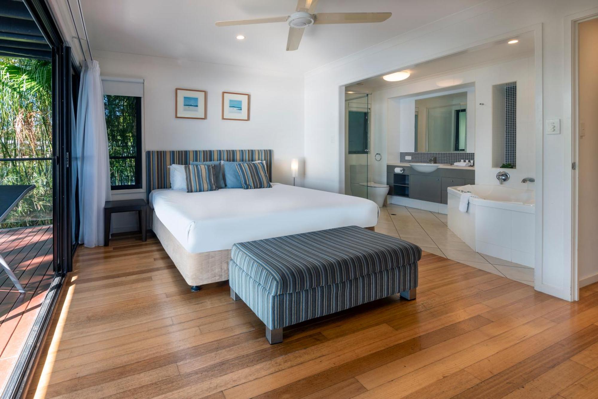 Shorelines Hamilton Island Exterior photo